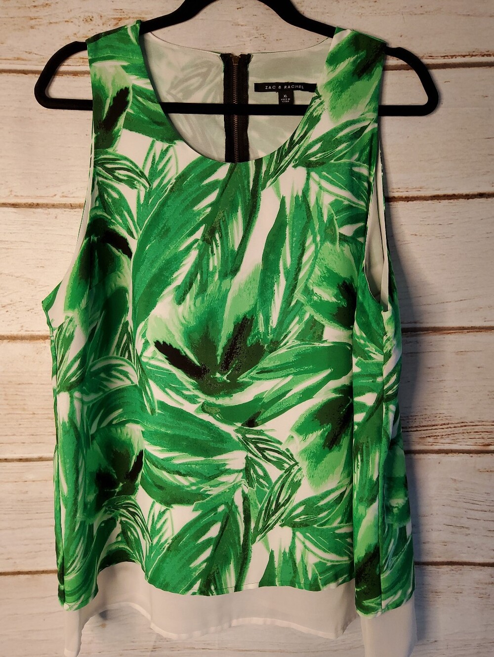 Zac & Rachel Tropical Green Leaf Tank